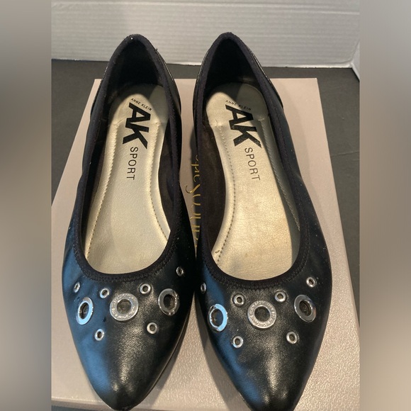 Anne Klein Sport black flats with grommets. EUC. - Picture 1 of 6